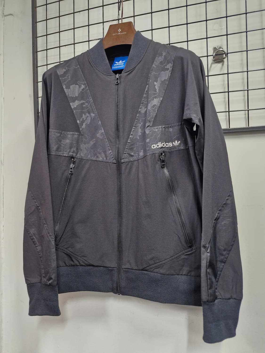 100L 아디다스 기능성 모던 자켓. 상품이미지3