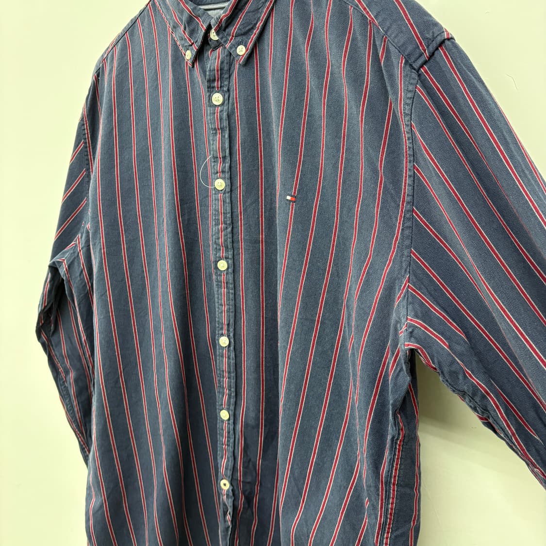 타미힐피거 네이비 레드 스트라이프 셔츠 남성 XL 상품이미지3