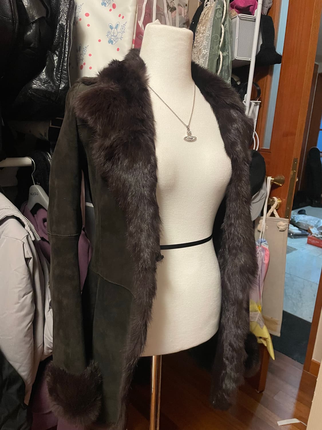 래빗퍼 스웨이드 무스탕 자켓 상품이미지3