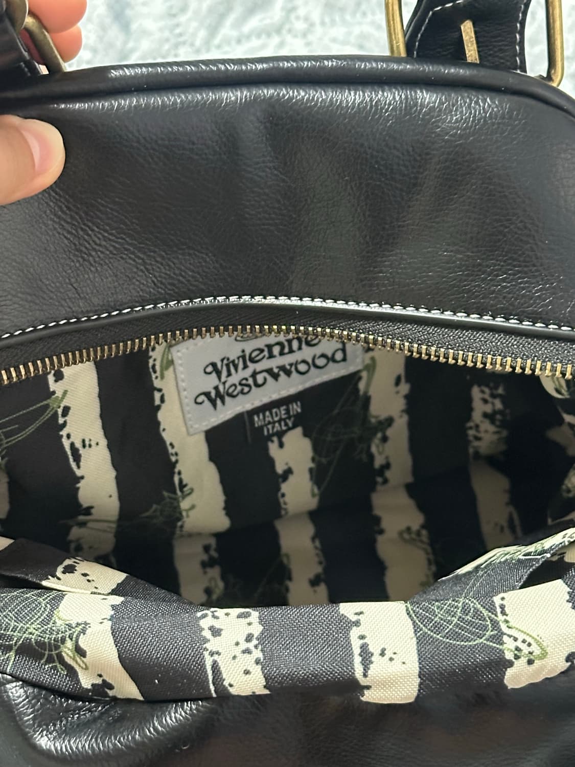 🤍 비비안웨스트우드 레더 빈티지 메신저백 🤍 상품이미지4