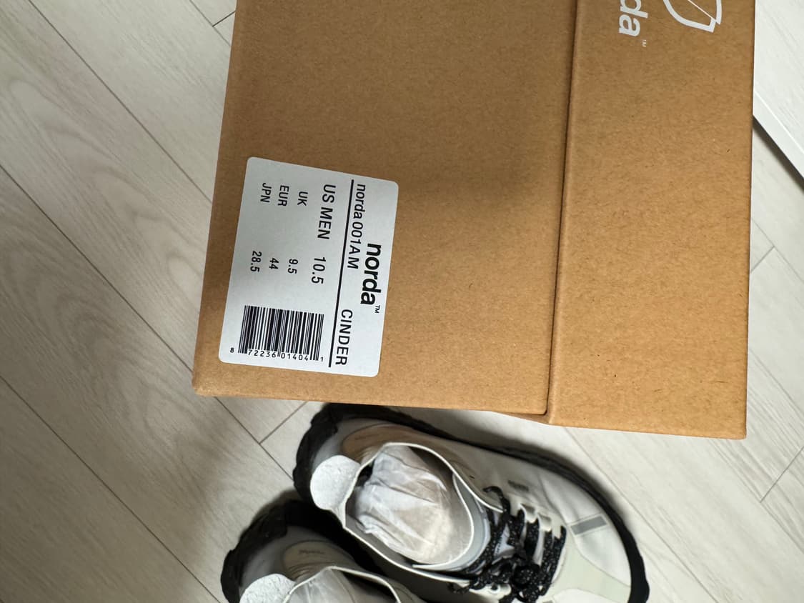 노다 001 신더 us10.5 285사이즈 (새상품) 판매 상품이미지2