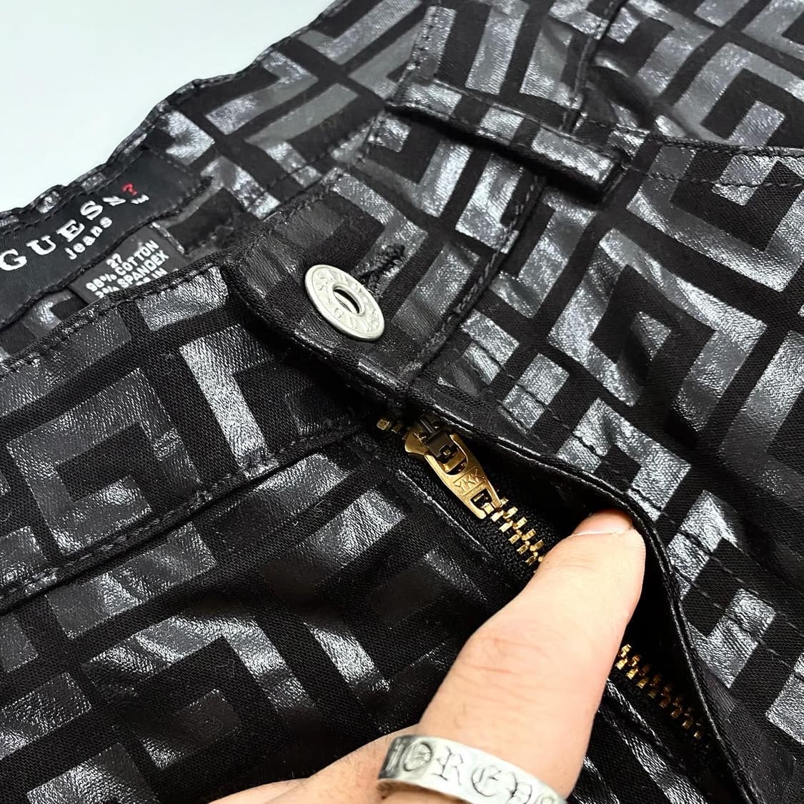 게스 진스 글래머 아카이브 지방시 오마쥬 코팅 진 팬츠 상품이미지7