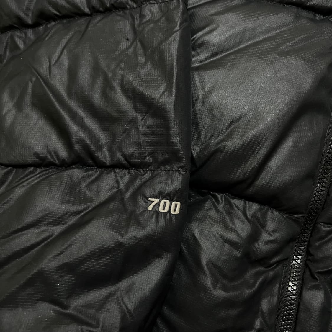 노스페이스 700 에코 눕시 패딩 점퍼 [블랙] L/100 상품이미지4