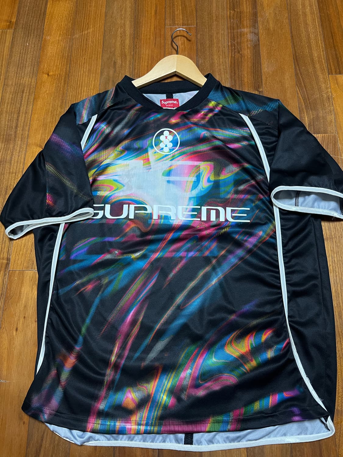 슈프림 홀로그램 사커져지 상품이미지2