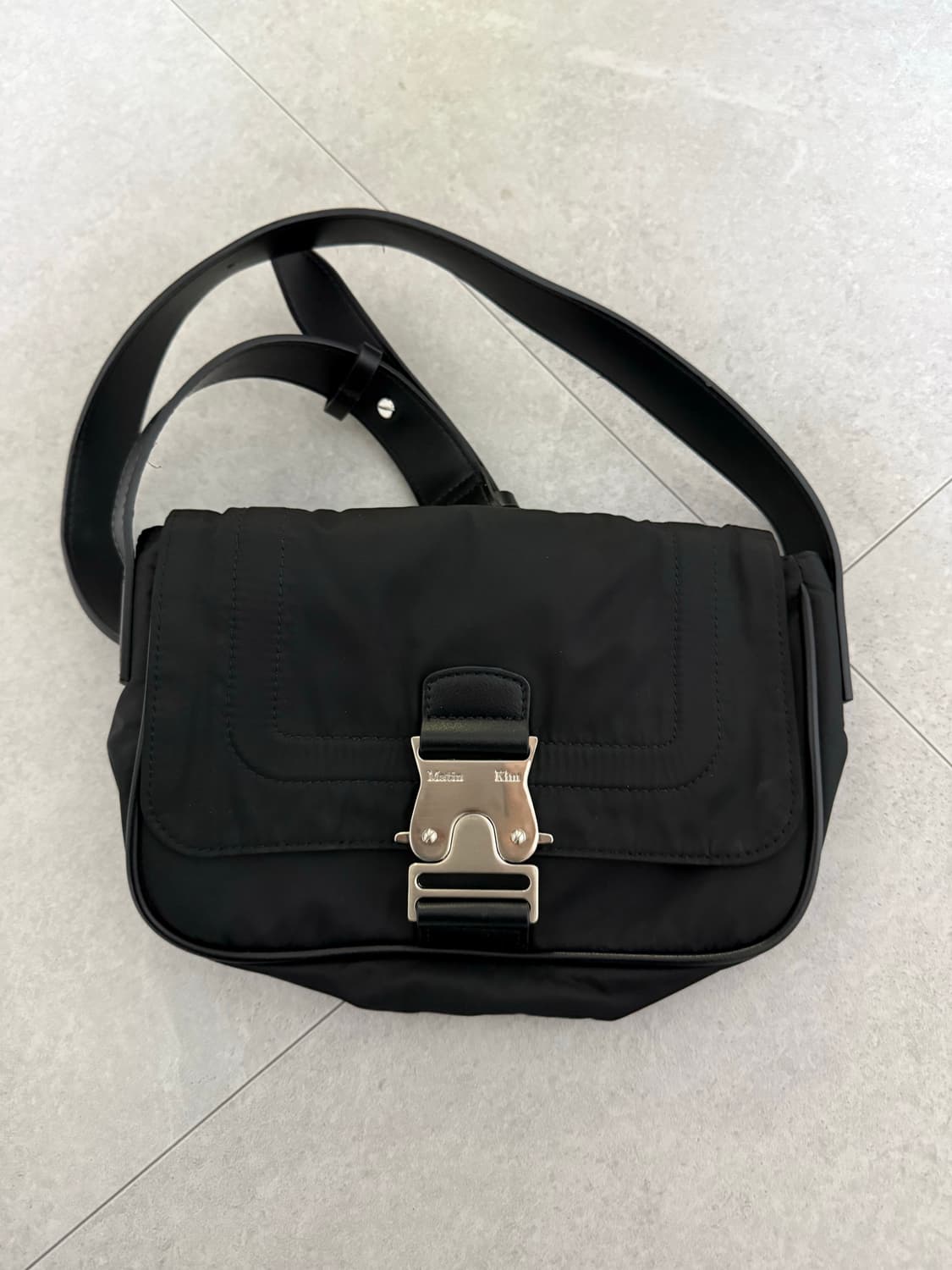 마뗑킴 버클 크로스백 상품이미지1