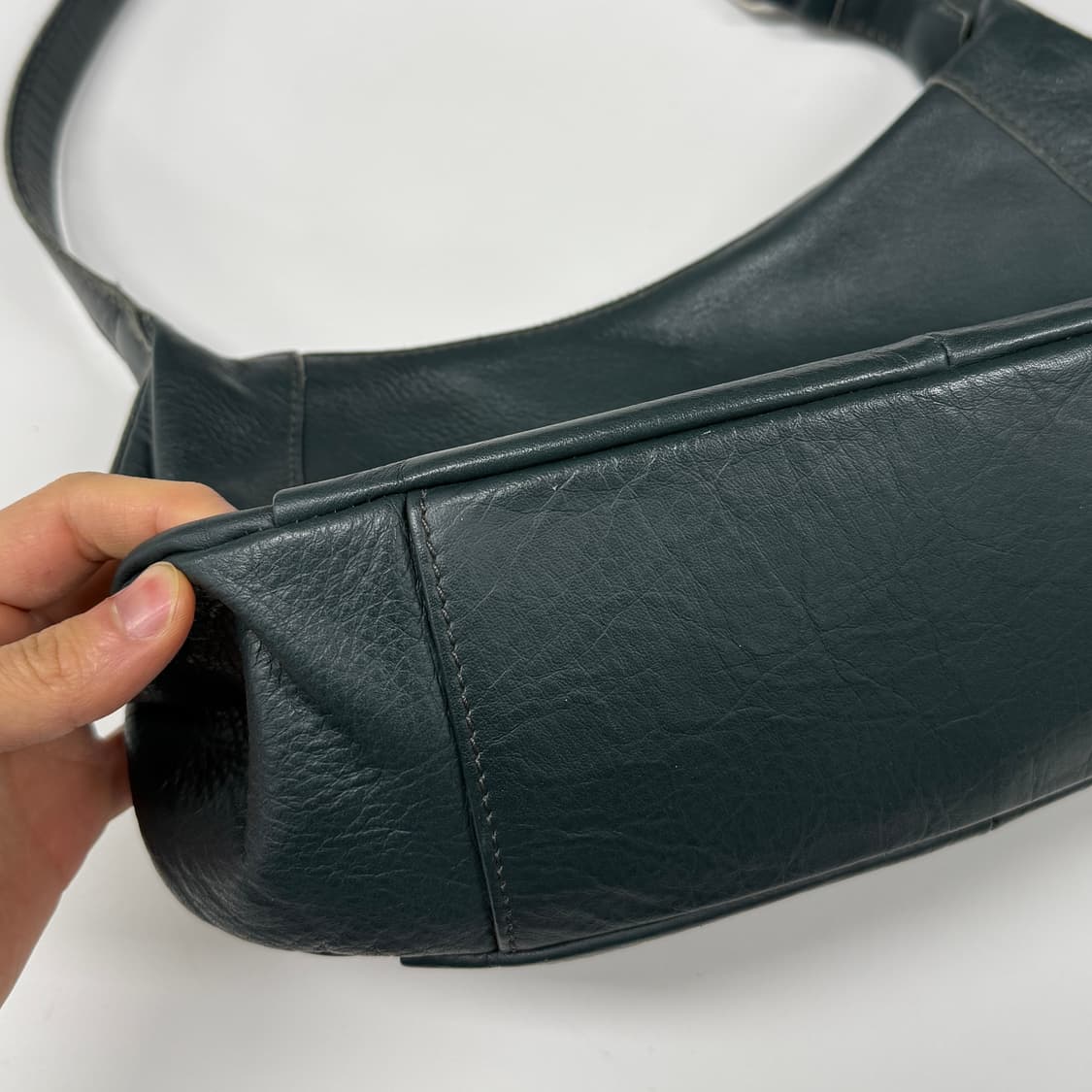 Margaret Howell curved bag 상품이미지9