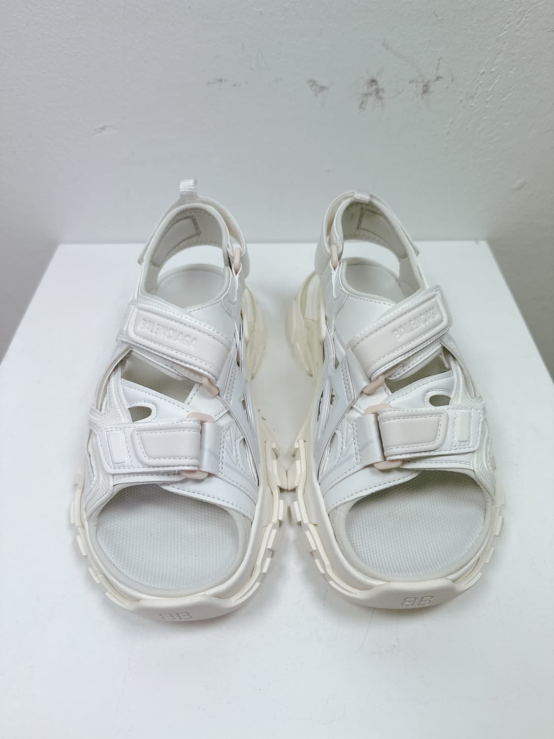 (정품/새상품) BALENCIAGA 발렌시아가 여성 화이트 트랙 샌들 상품이미지7