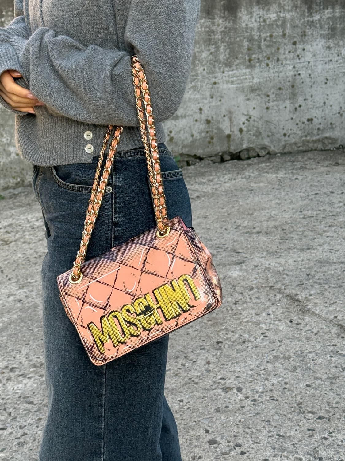 모스키노(Moschino) 로고 숄더백 상품이미지2