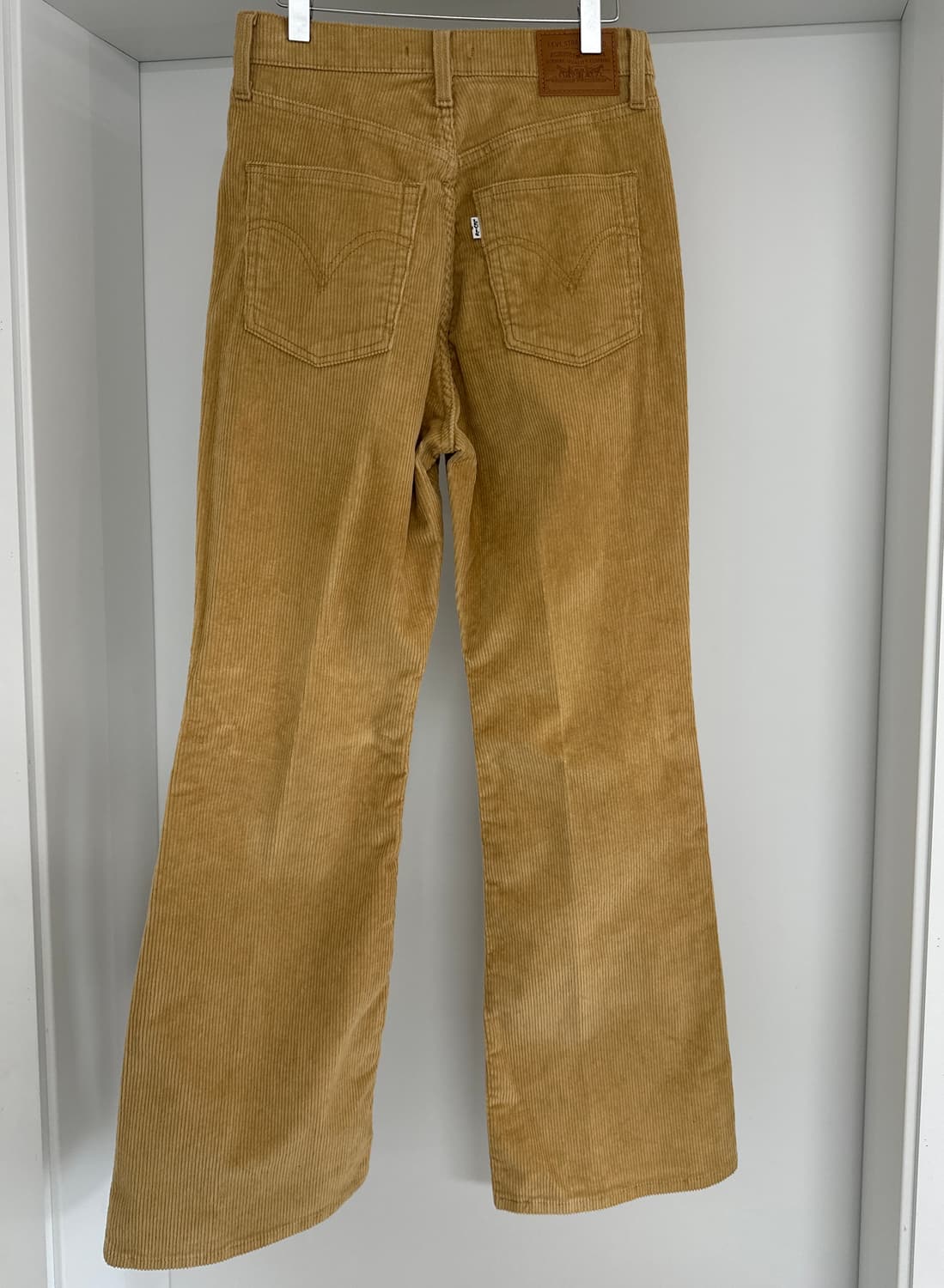 [리바이스] 여성 빅E 프리미엄 코듀로이 부츠컷 팬츠 상품이미지3