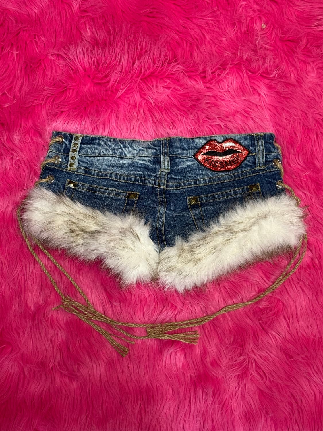 리얼 갸루맛 빈티지 퍼 숏츠 상품이미지2