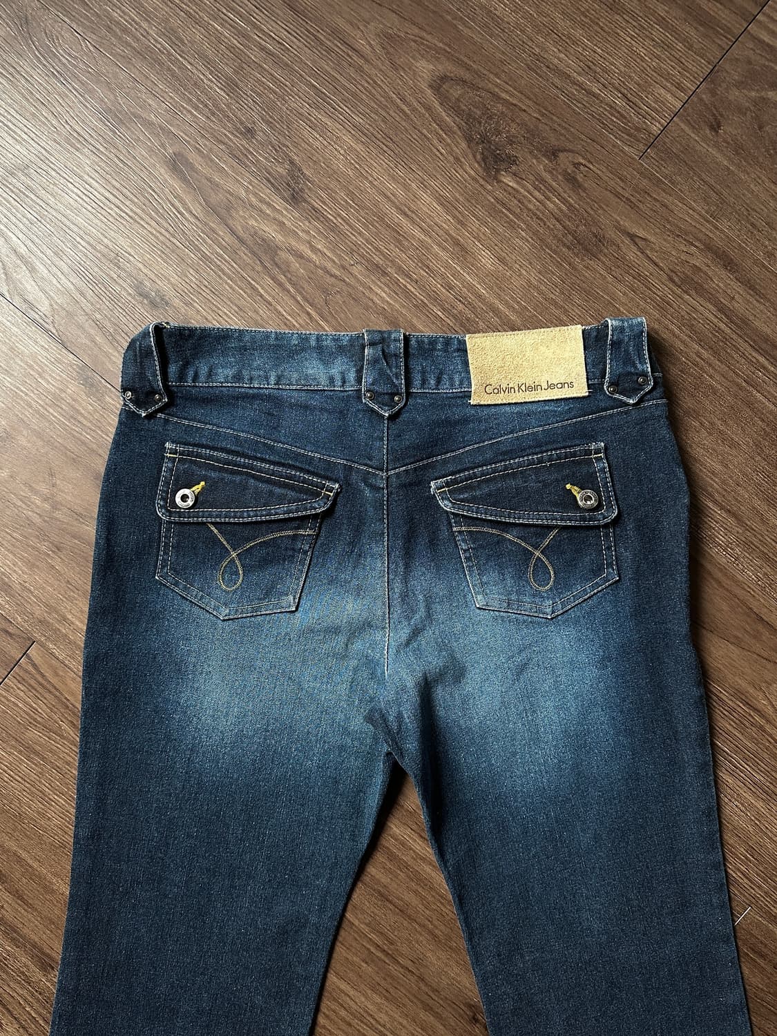 Calvin Klein Jeans 워시드 플레어 진 상품이미지9