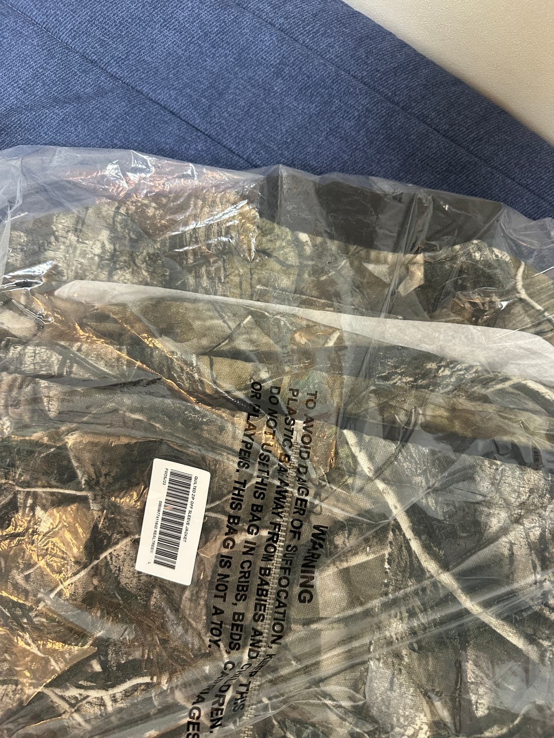 25fw 슈프림 퀄티드 리얼트리 봄버 새상품 L 상품이미지3