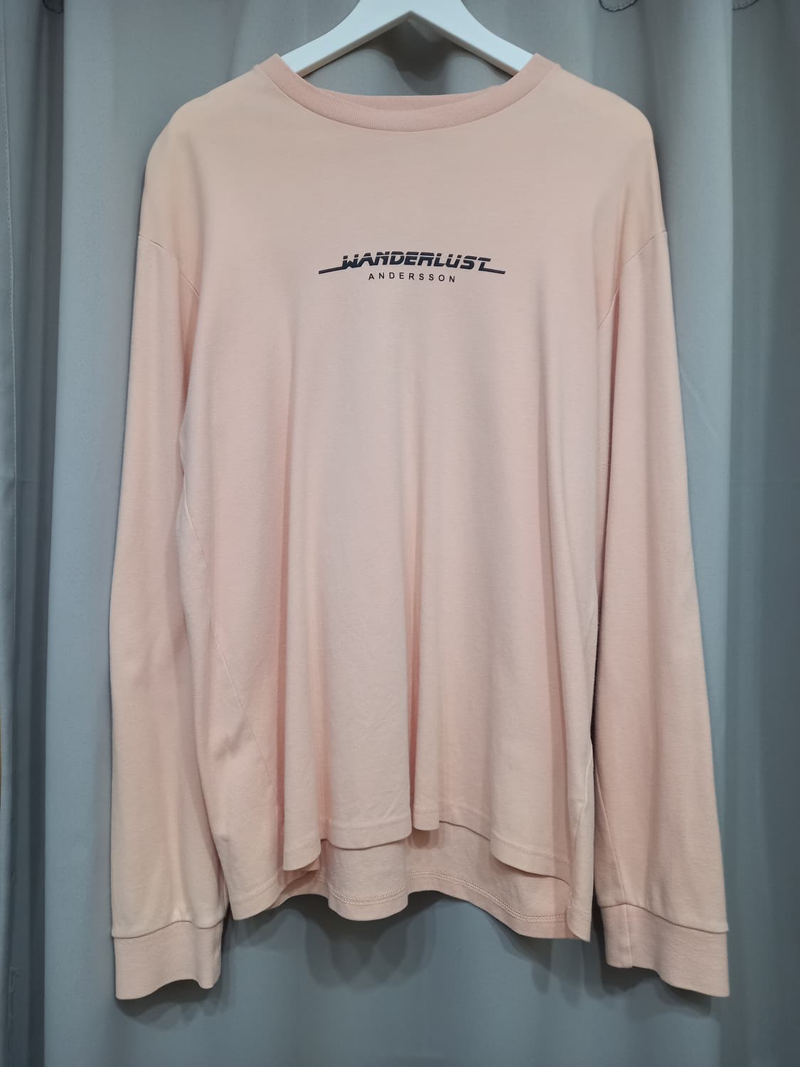 Anderson bell 맨투맨 상품이미지1