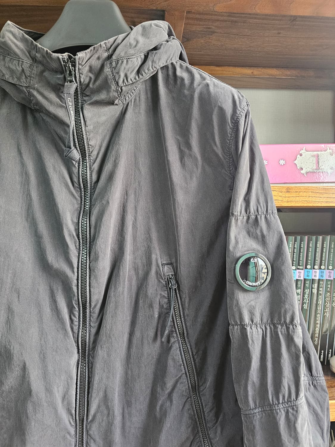 씨피 컴퍼니 가먼트다잉 블랙 105사이즈 cp 후드 자켓 팔아요 상품이미지2