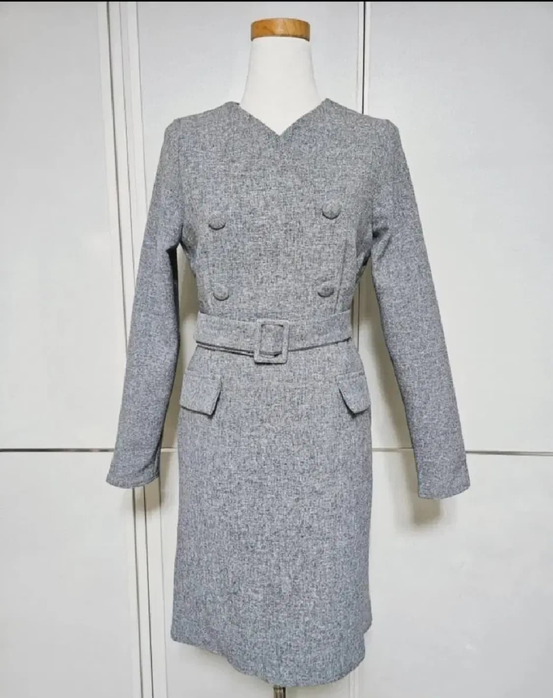 새상품) YAFEE 모직 더블버튼 정장 원피스 판매합니다 (벨트set) 상품이미지2