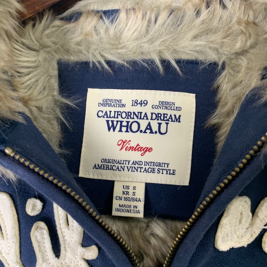 후아유 y2k 와투케 울프죠 네이비 후드집업 상품이미지7