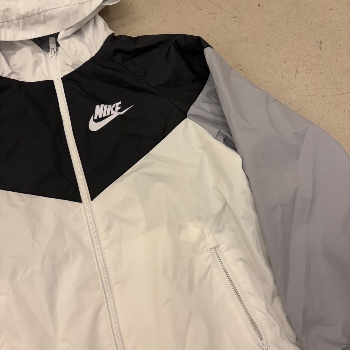 나이키 배색 윈드러너 바람막이 상품이미지2