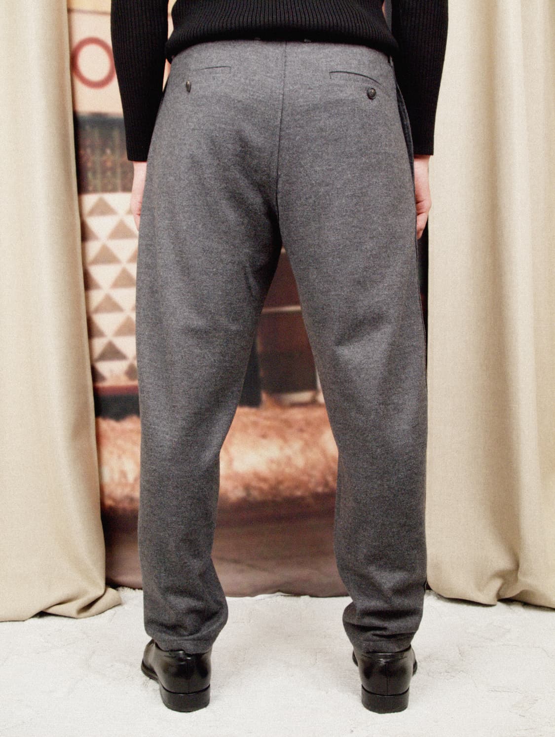 Wool Tapered Fit Pants 상품이미지3