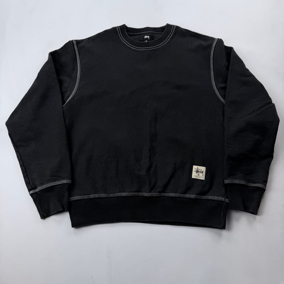 스투시 콘트라스트 스티치 맨투맨 상품이미지1