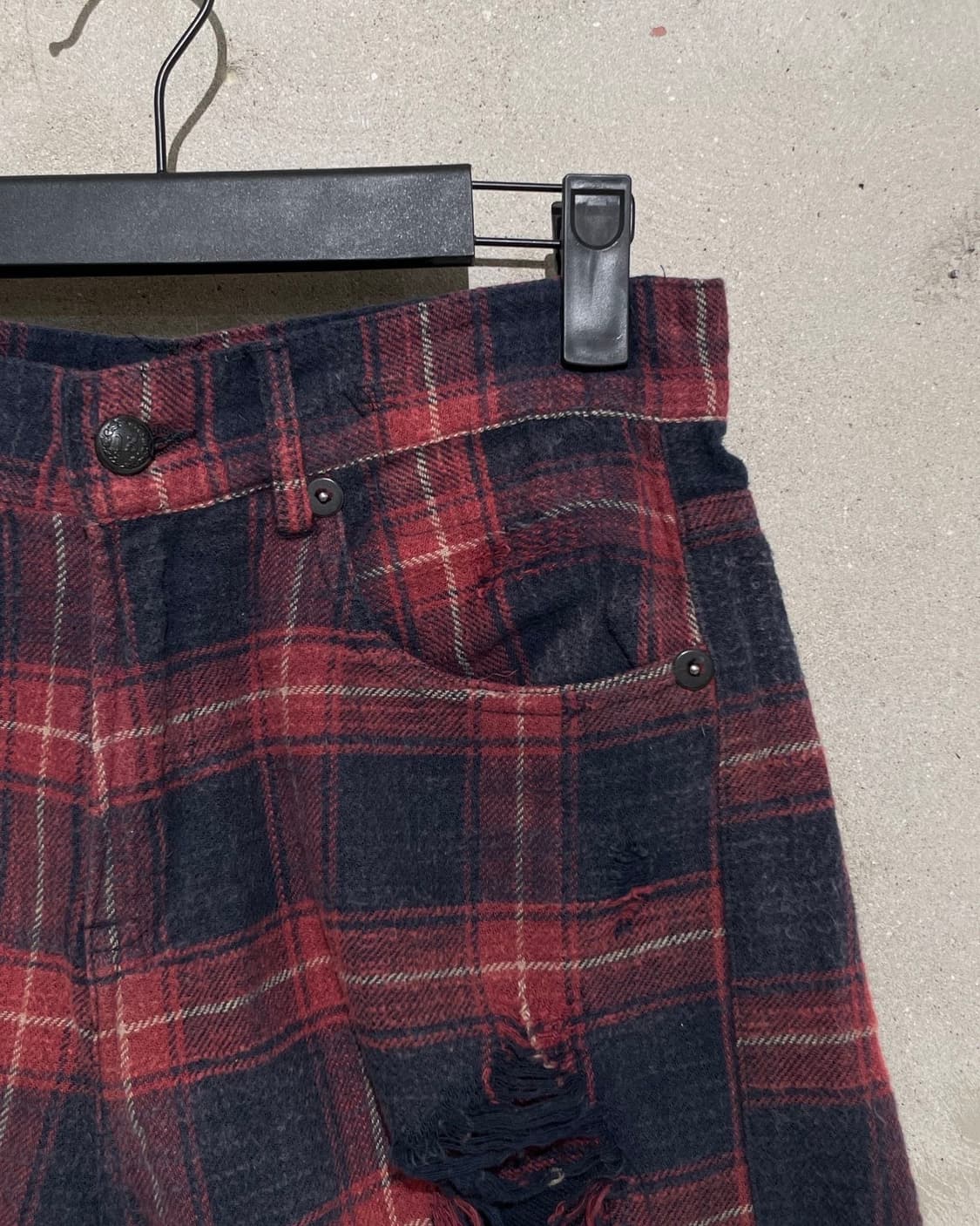 r13 마룬 플레이드 슈레딧 슬라우치 쇼츠 상품이미지3