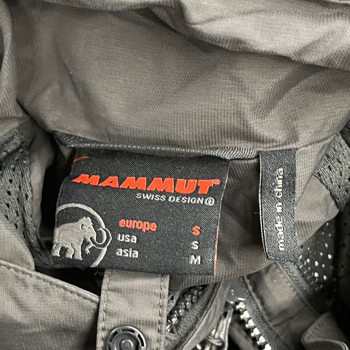 [정품/M] 마무트 드라이테크 바람막이 자켓 b17 상품이미지8