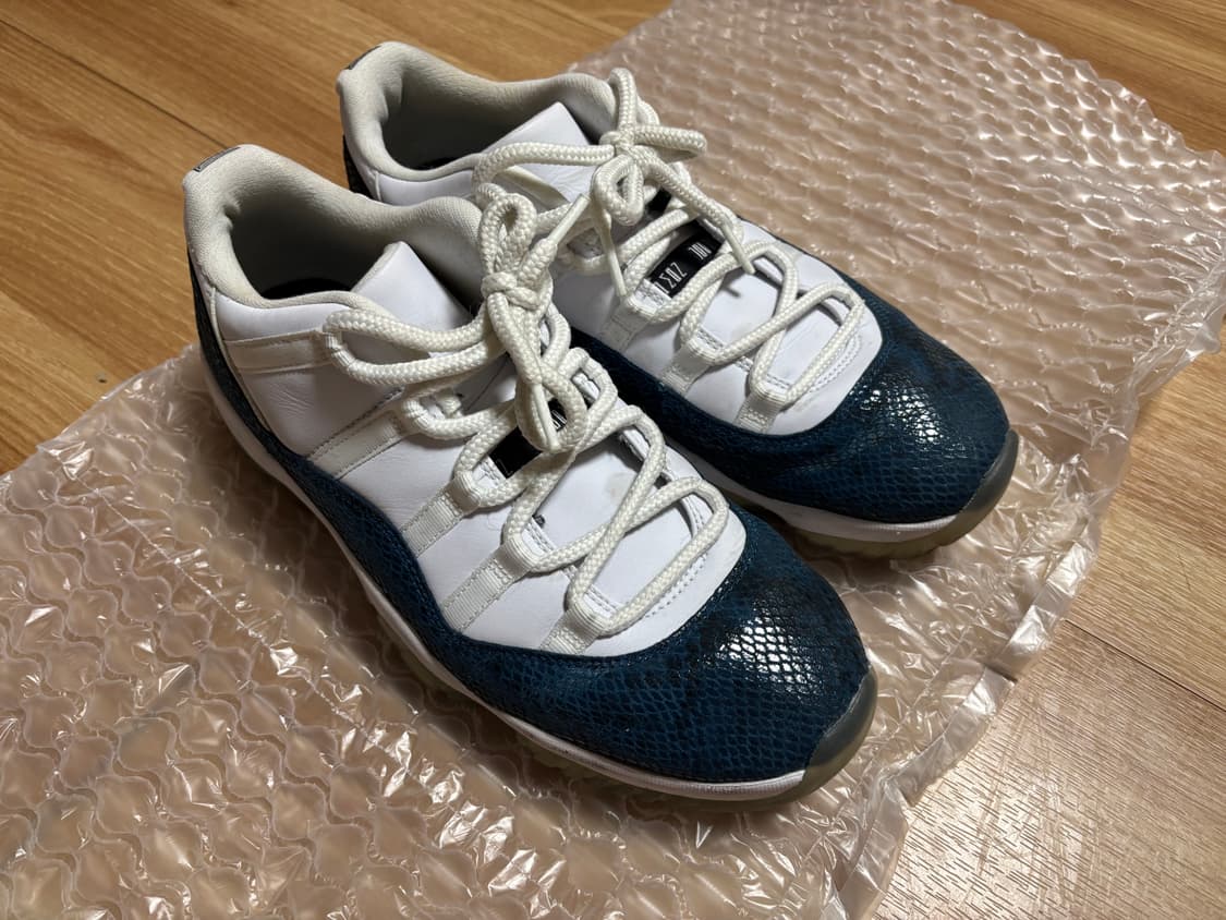 조던 11 남뱀피 상품이미지3