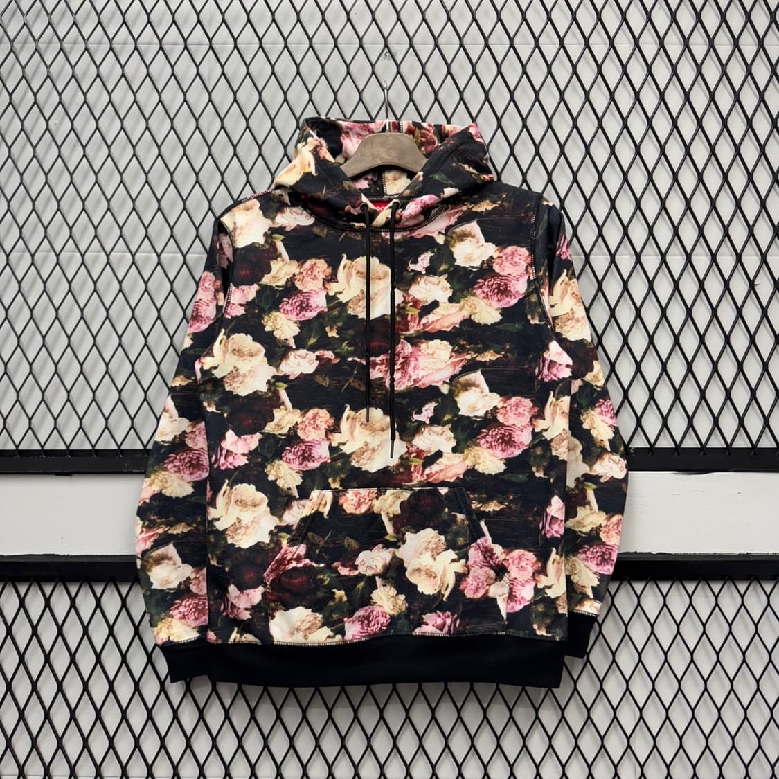 13F/W 슈프림 후디 스웻셔츠 플로럴 패턴 디테일 후드티 블랙 상품이미지1