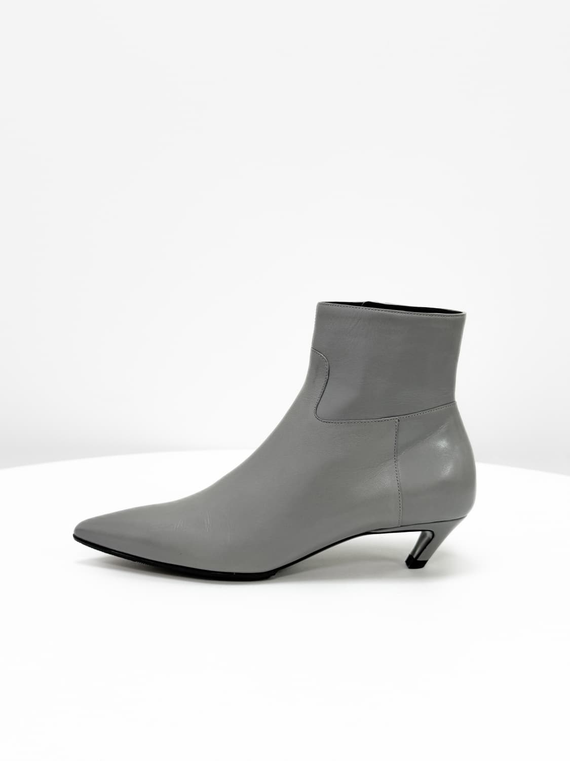 발렌시아가 포인티드 토 앵클 부츠 상품이미지3