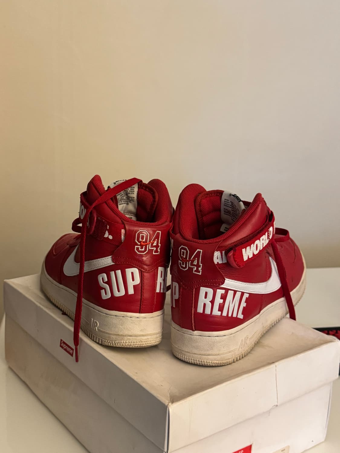 285) 나이키 슈프림 에어포스1 하이 레드 상품이미지3