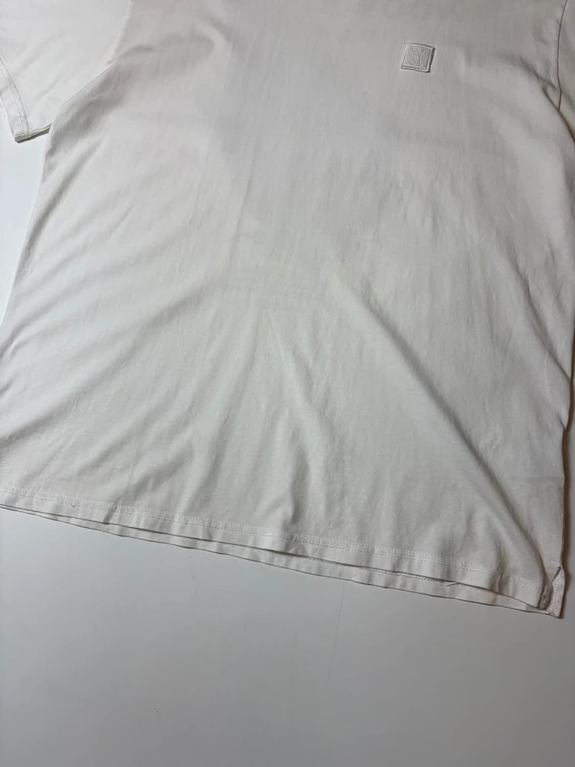 우영미 20FW 깃털 백로고 반팔 티셔츠 PN9569 상품이미지6