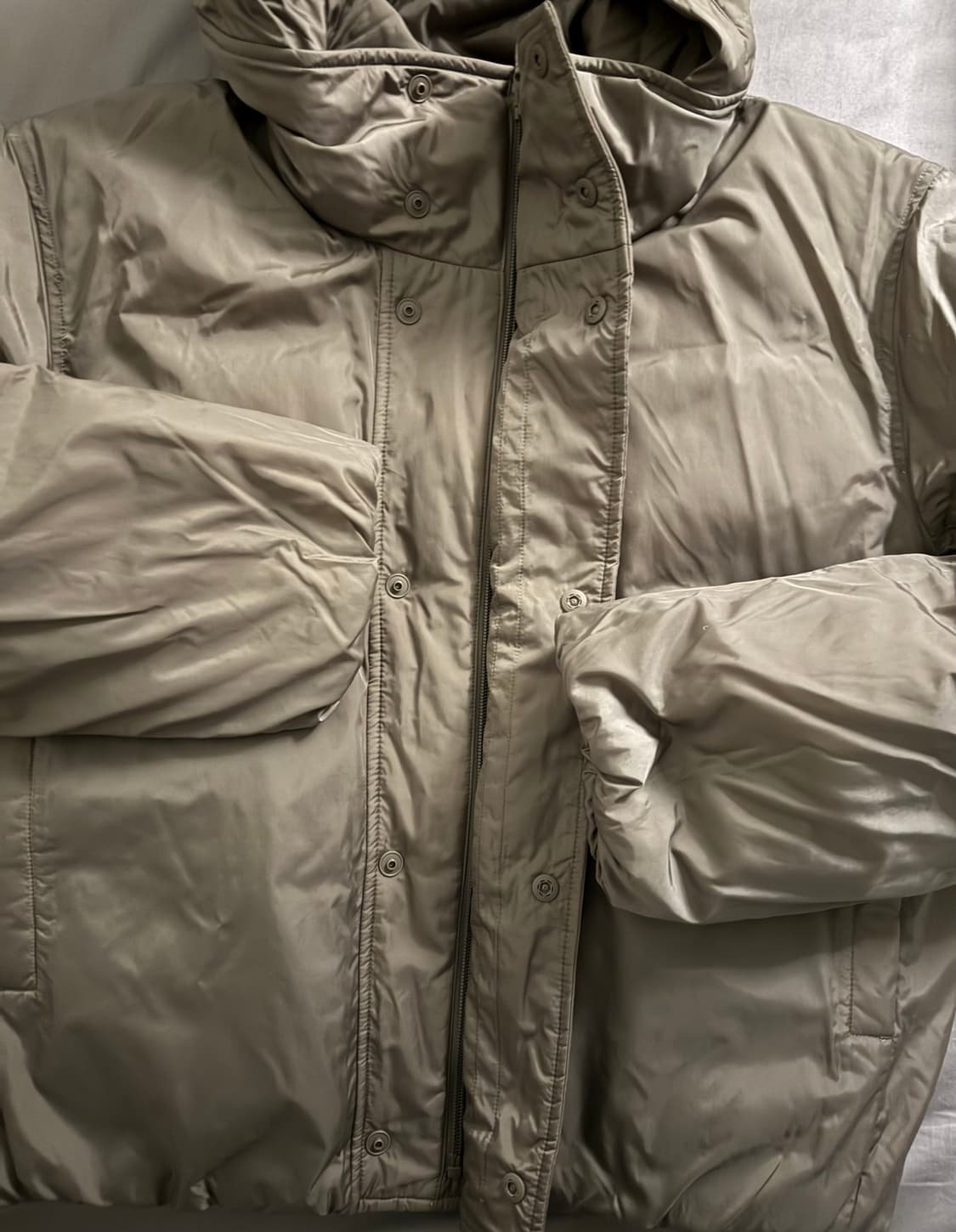 유니클로 U 퍼프테크 파카 브라운 상품이미지3