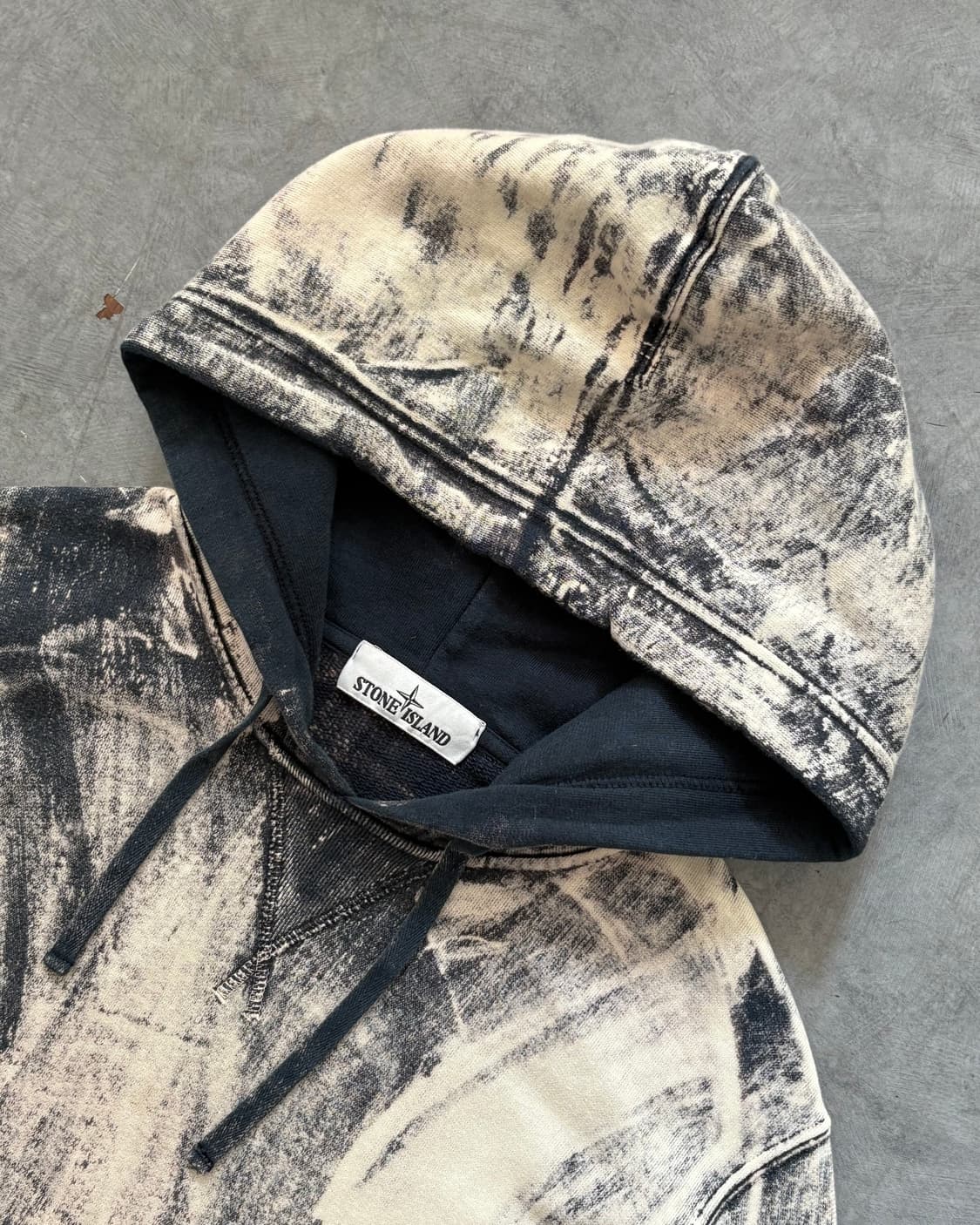 Stone Island 스톤아일랜드 핸드 코로전 와펜 후드티 상품이미지2