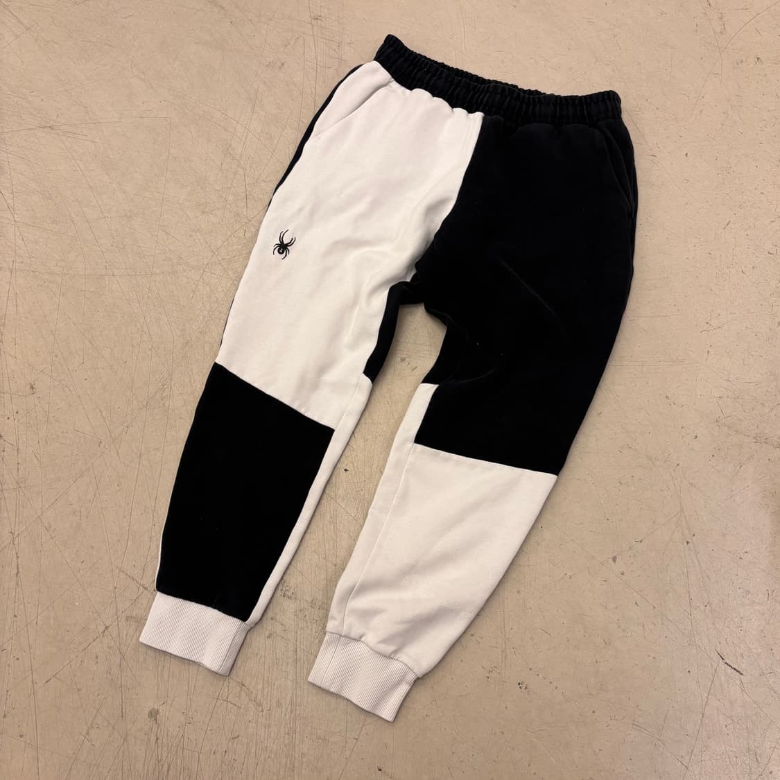 스파이더 투톤 빅로고 조거 팬츠 상품이미지1