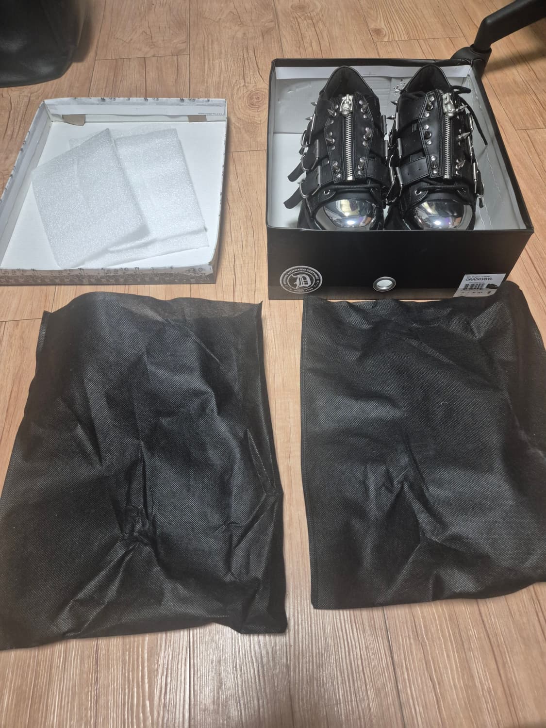 [데모니아] 그레이브디거03 커핀 스파이크 실버토 플랫폼 스니커즈 상품이미지5