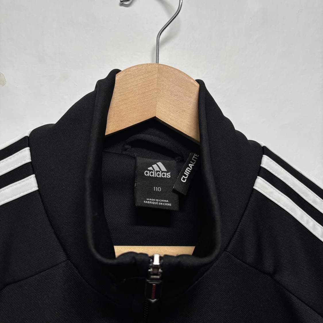 아디다스 블랙 삼선 오버 트랙탑 상품이미지3