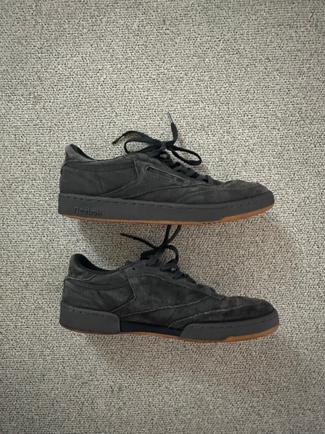 리복 클럽 C 스웨이드 빈티지 블랙 280 상품이미지3