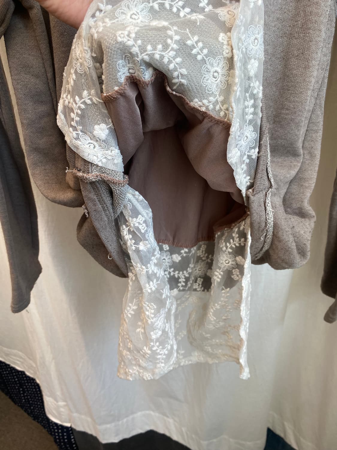 브라운 레이스 맨투맨탑(L) 상품이미지6