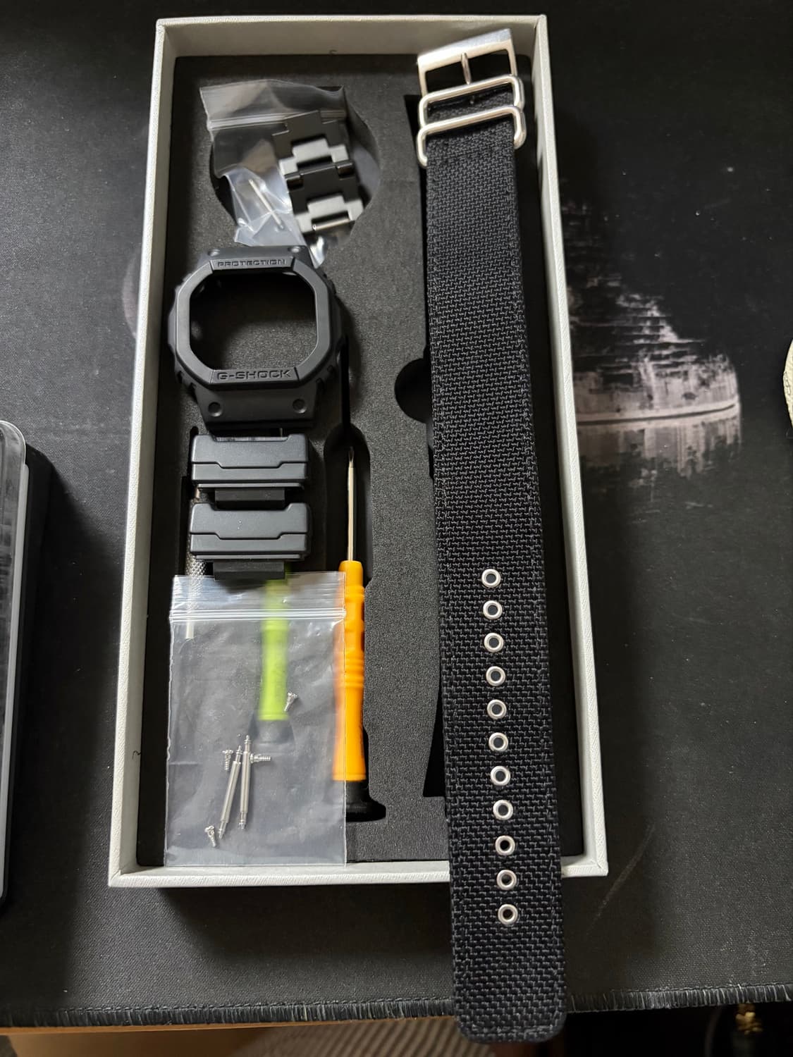 지샥 DW-5600BBN 티타늄 커스텀 제품 판매합니다. 상품이미지8