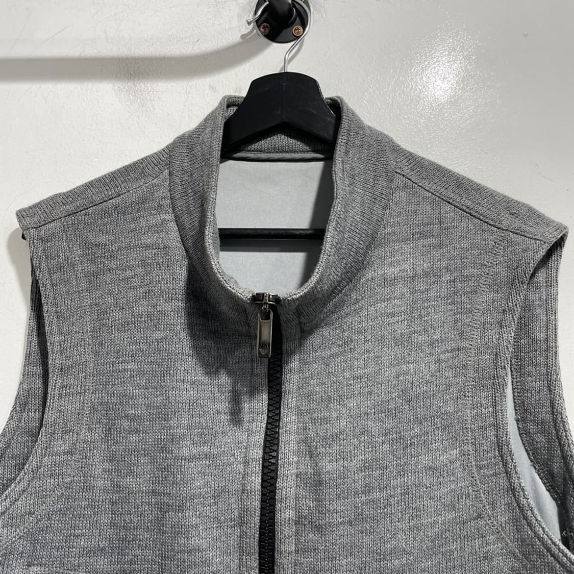 엠포리오 아르마니 투웨이 니트 베스트 상품이미지4