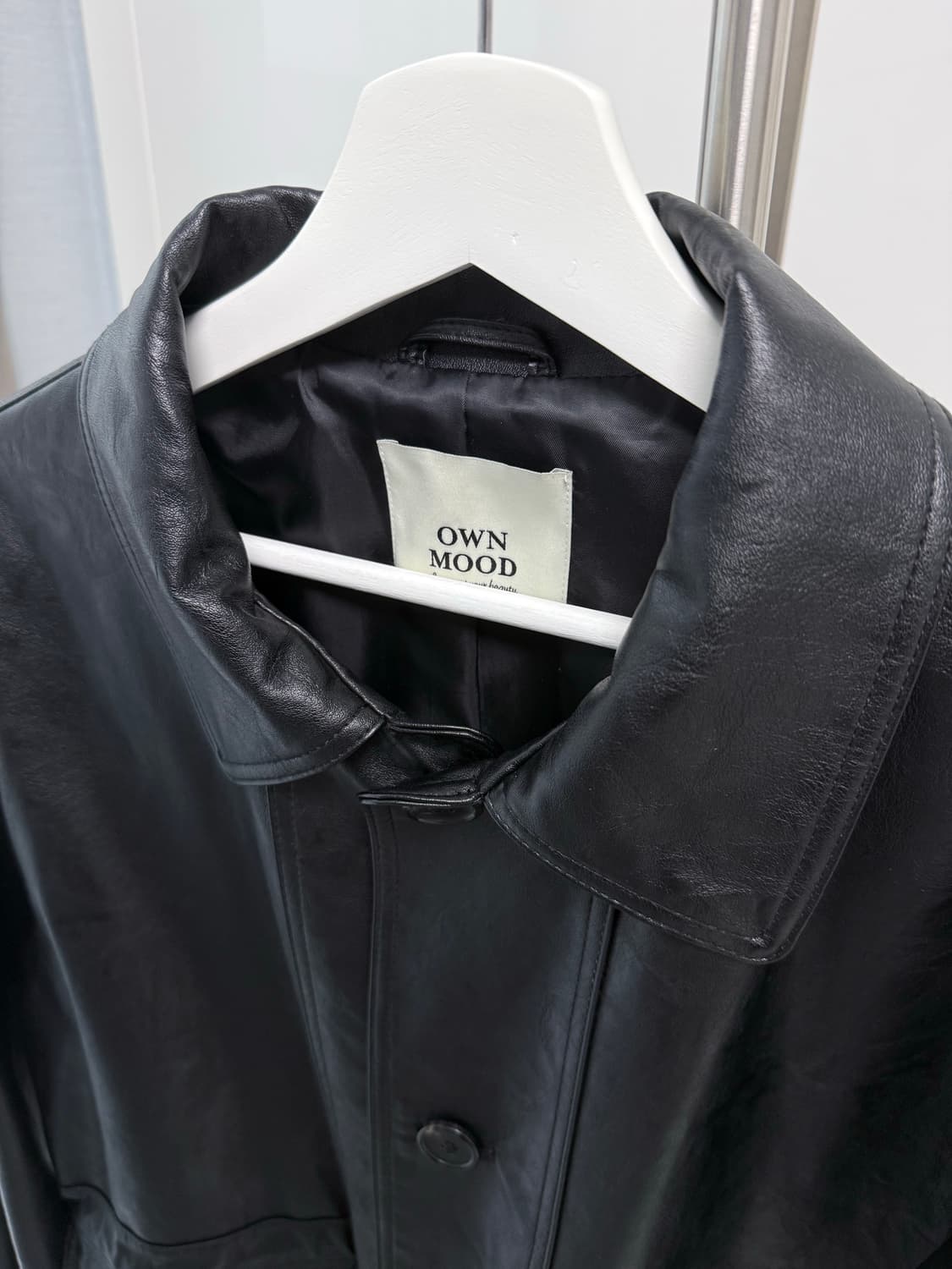 [급처/품절제품] 온무드 비건 레더 자켓 블랙 상품이미지4
