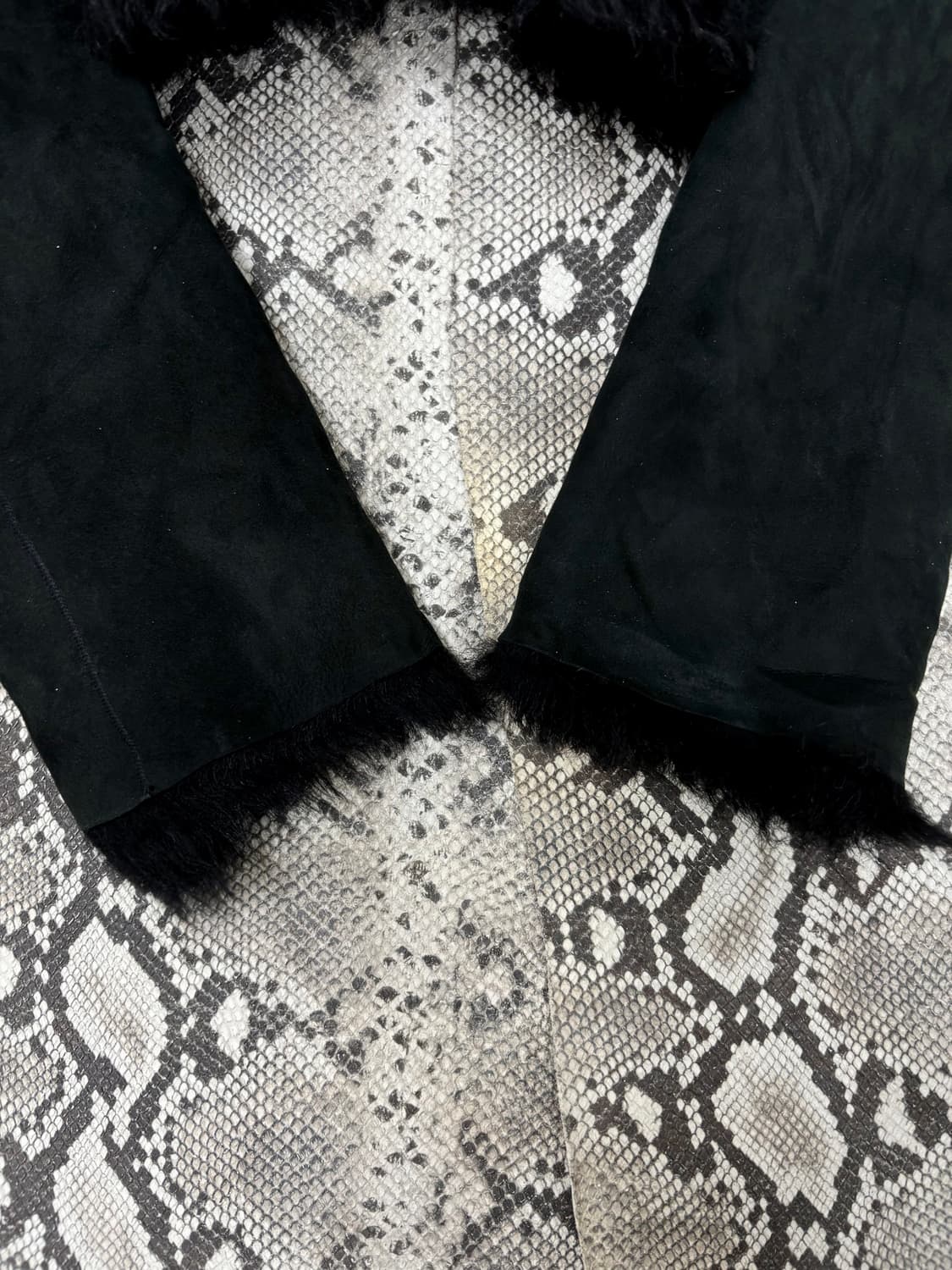 “Vintage” V-Kei Mood Fur Trimming Short  상품이미지6