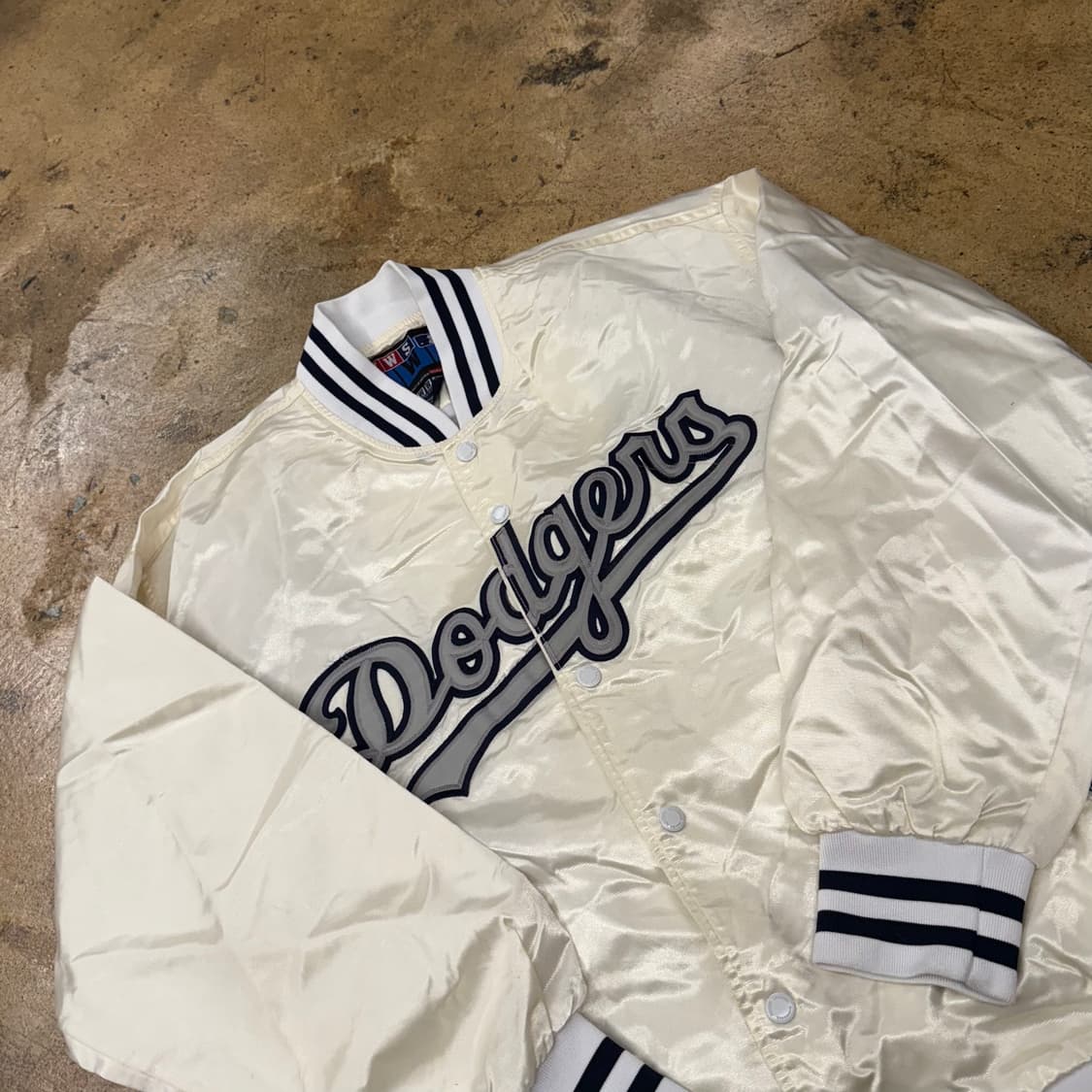 [정품/95] WWS LA 다저스 아이보리색 야구 점퍼 b16 상품이미지1