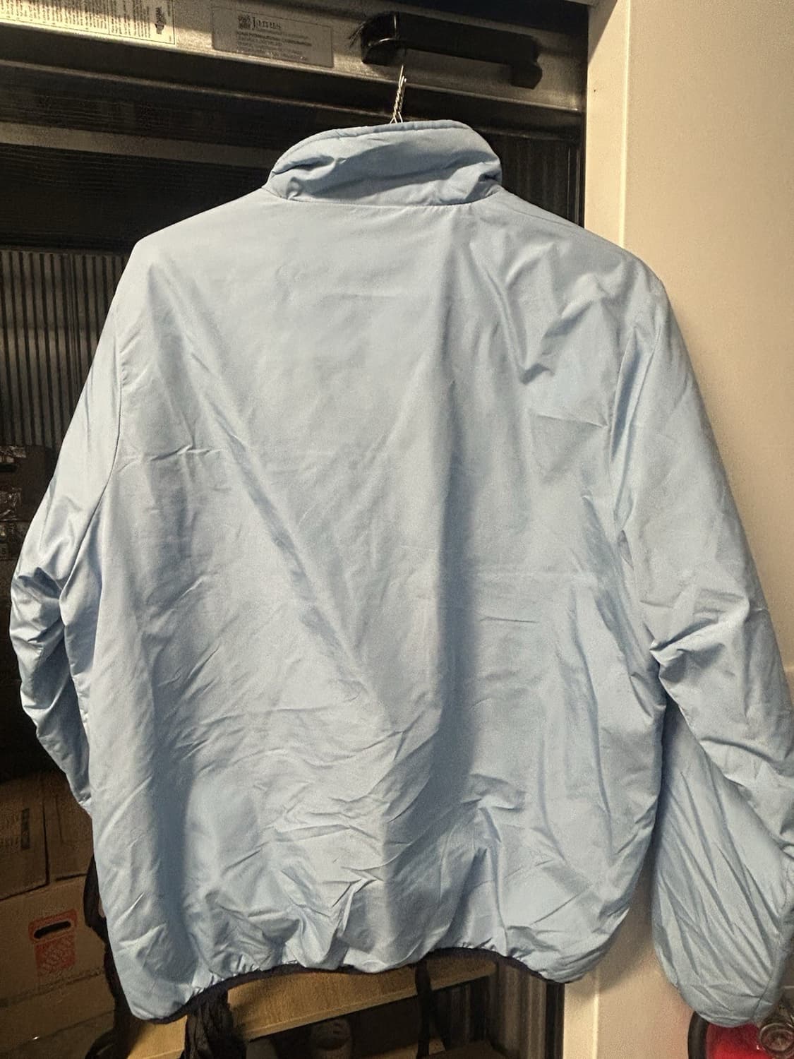 슈프림 리버서블 푸퍼 자켓 라이트블루/화이트 상품이미지2