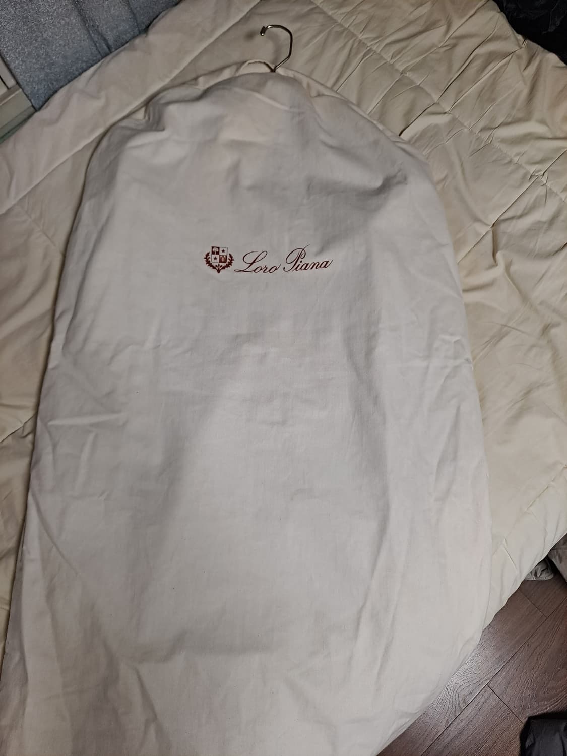 풀구성 새상품) 정가 5700 로로피아나 비쿠냐 코트 상품이미지9