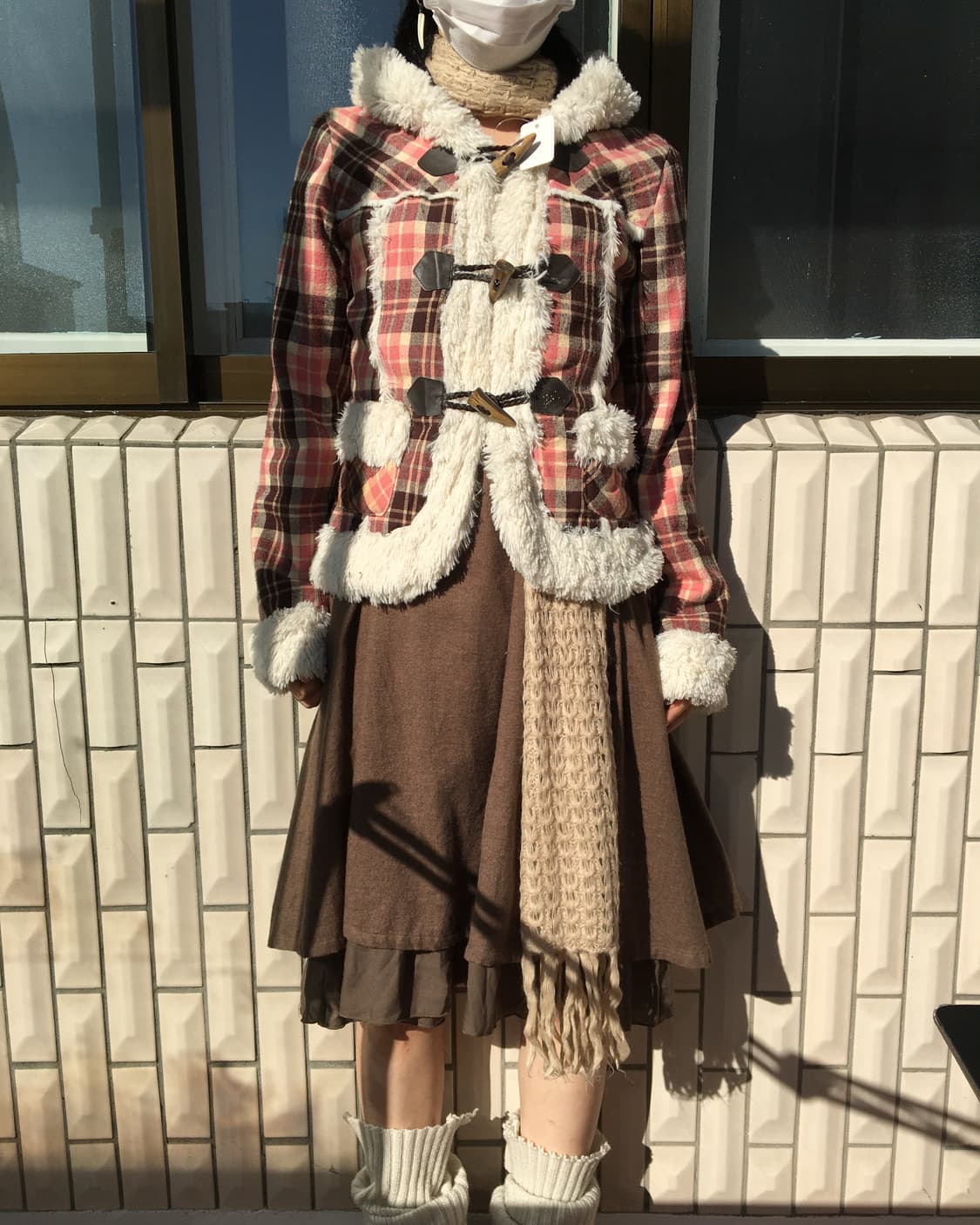 Fake fur duffle button check pattern jac 상품이미지1