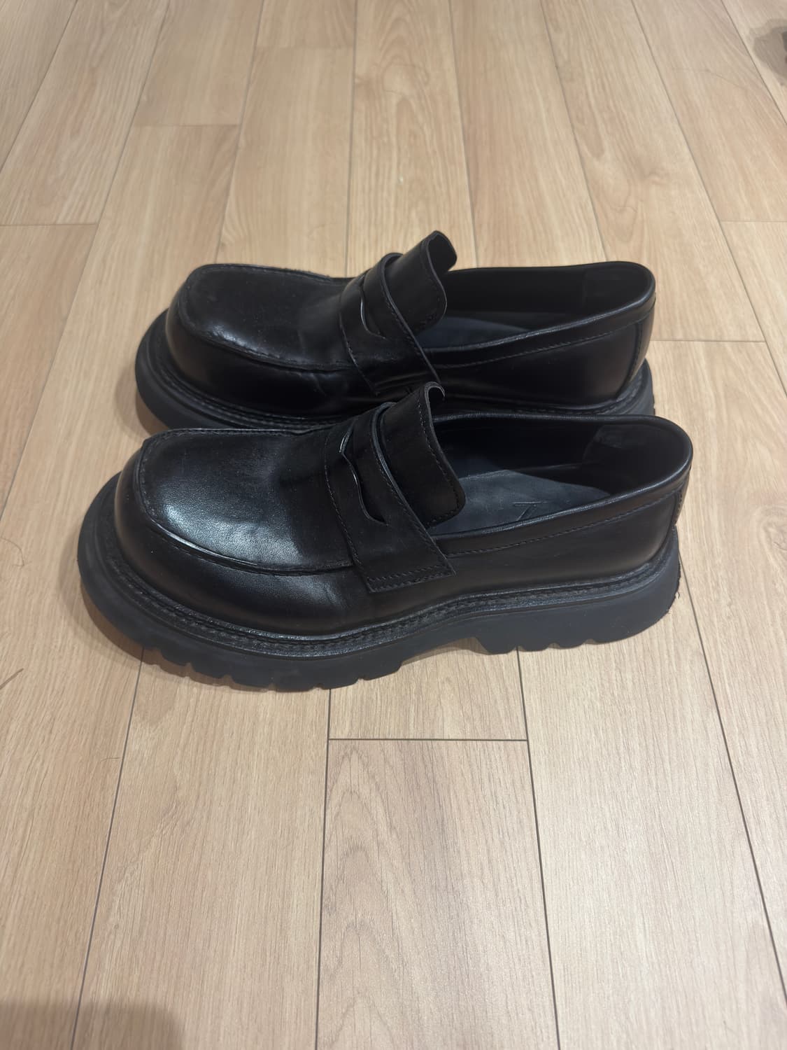 Dnsr 맘모스 홀스레더 로퍼 블랙 상품이미지3