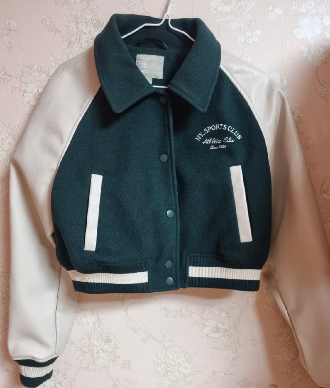 스파오 23 F/W 바시티 자켓 상품이미지1