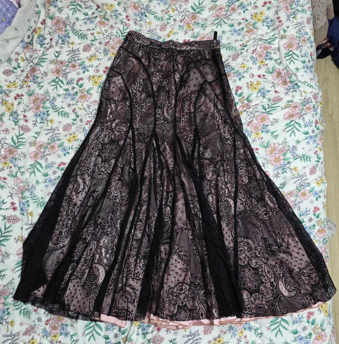 일본빈티지)스나계 블랙x핑크 레이스 오네갸루 로맨틱 망사새틴 댄스롱스커트 상품이미지2