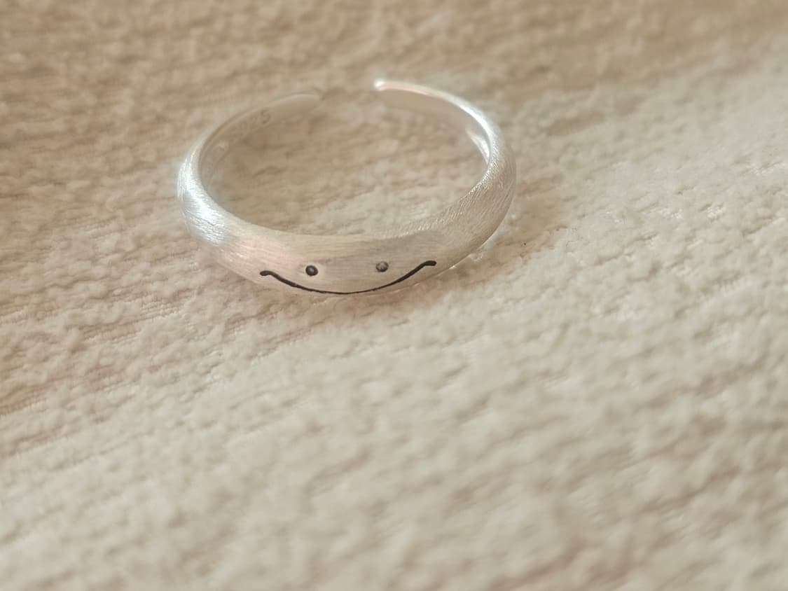 귀여운 데일리 링 무광 실버 스마일 반지 상품이미지4