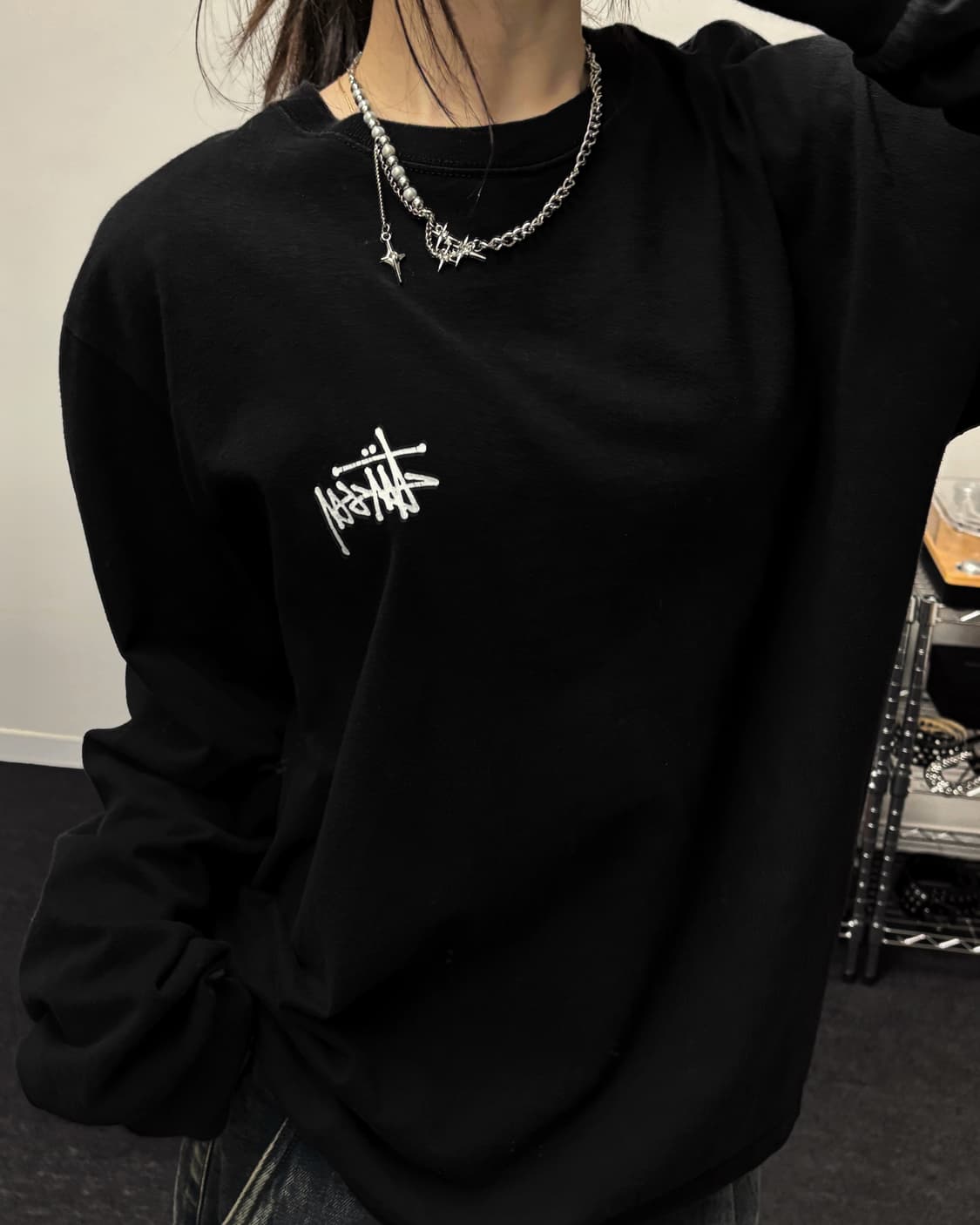 스투시 베이직 스탁로고 블랙 롱슬리브 상품이미지1